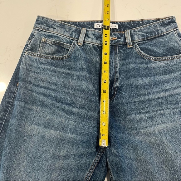 Zara 1975 High Waist Long Length Medium Wash Straight Cut Jeans 8 - Picture 8 of 9